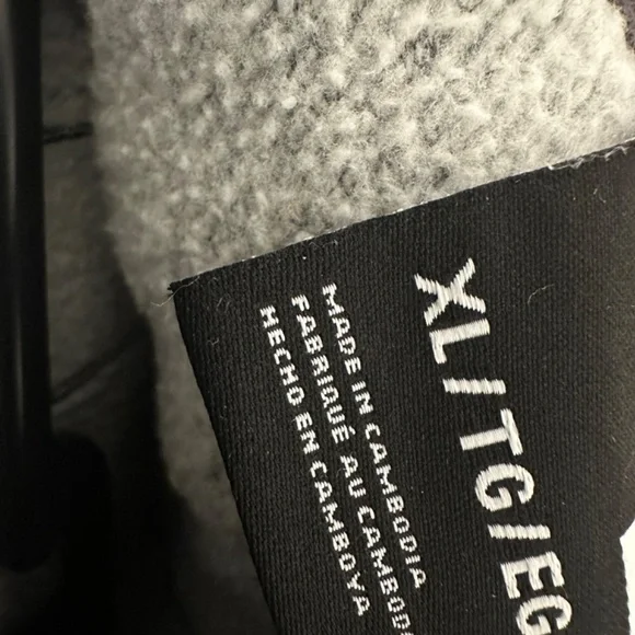 Under Armour Size Men’s XL Hoodie - Picture 6 of 8